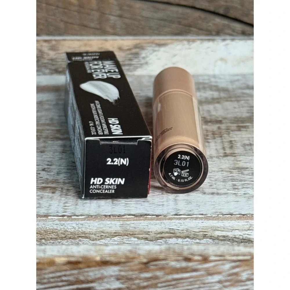 Makeup Forever HD Skin Undetectable Concealer Shade 2.2N Light Neutral MSRP $29